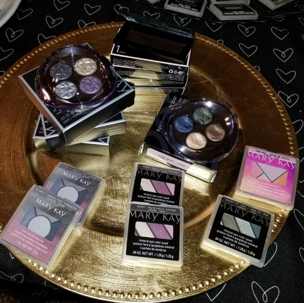 Mary Kay Make-Up Set